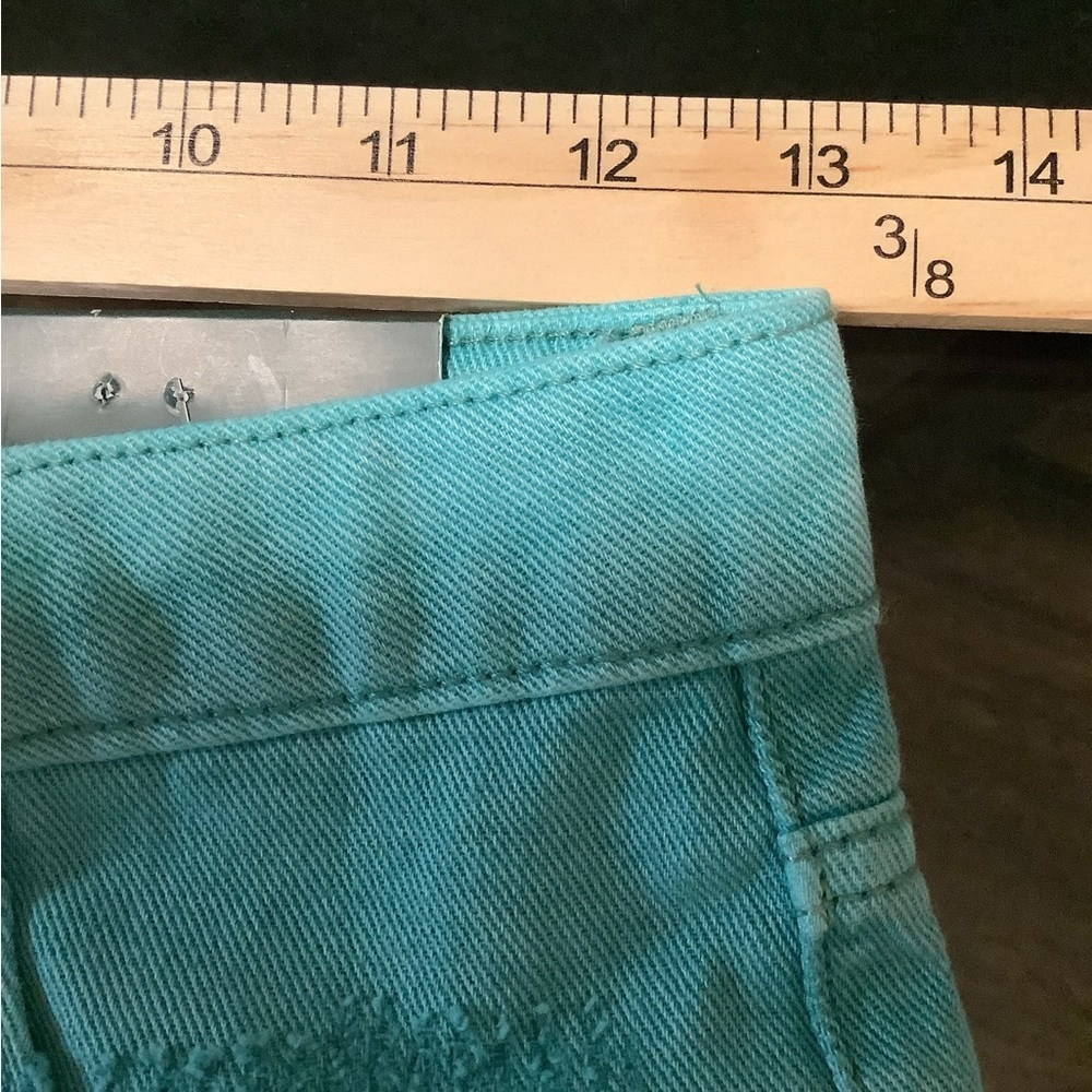 Wild fable NWT highest rise cheeky shorts size 2/26 light distressed 100% cotton - Picture 5 of 9